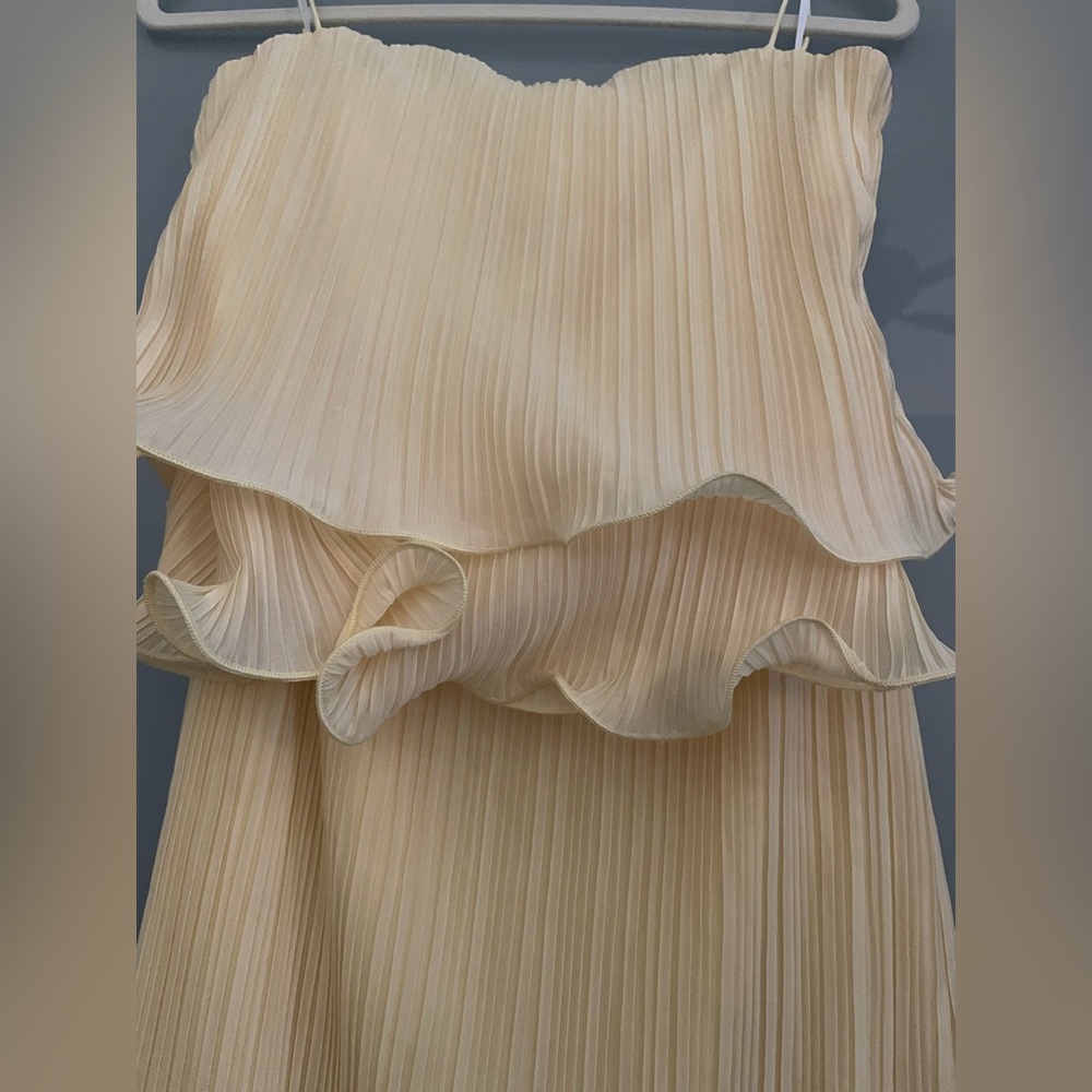 $50 msrp NWT commense Butter Yellow Ruffle set xs springtime Easter! - Picture 8 of 8